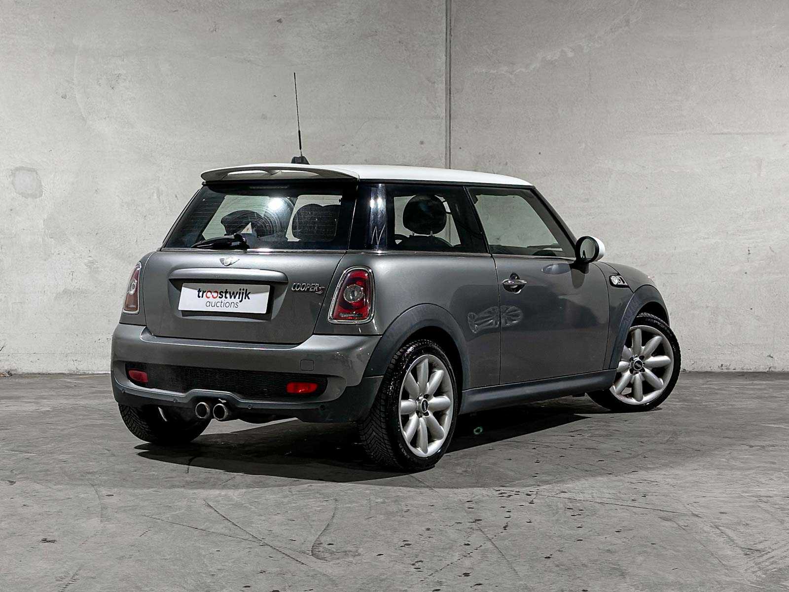 Mini Cooper S -AUTOMAAT- 1.6 174pk 2010, 29-LDD-3