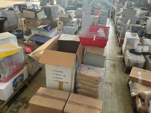 Stock of various accessories for animals