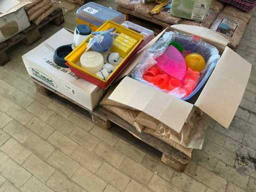 Stock of various accessories for animals