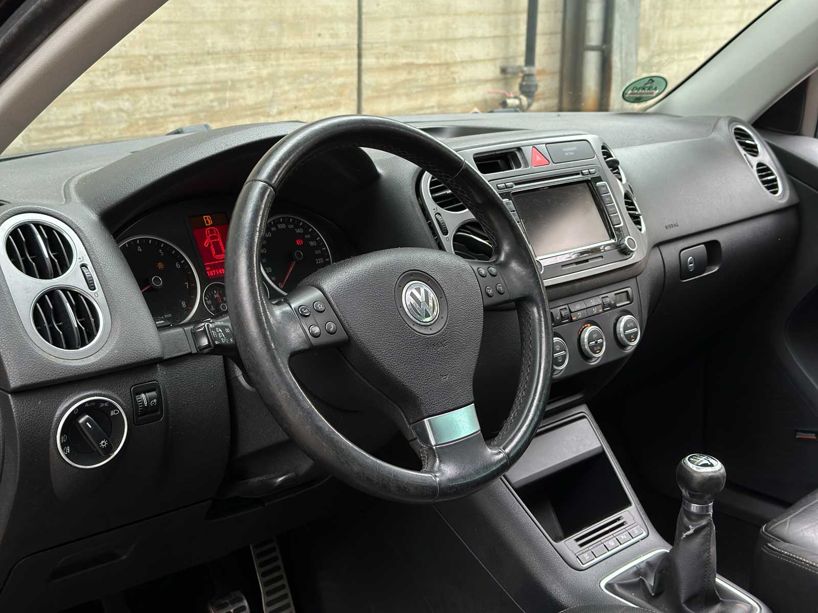 Volkswagen Tiguan 2.0 TSI Track&Field 4Motion 200pk 2008, L-775-LG