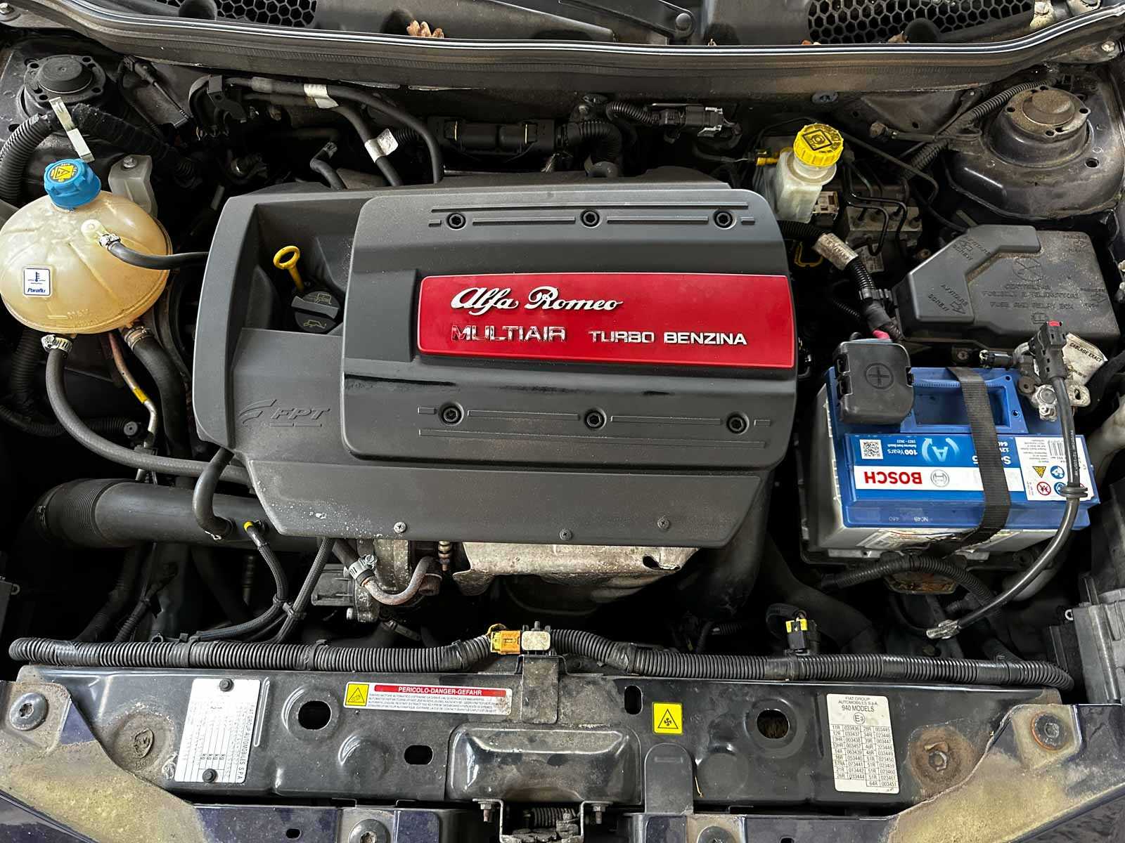 Alfa Romeo Giulietta 1.4 T Distinctive 170pk 2012 (Origineel-NL), 00-XKP-5