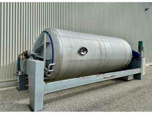 PERA PRESTIGE 12000 Pressoir pneumatique cage fermée 240 HL Vendue à l’unité