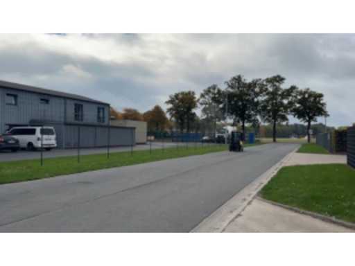 a7f4344f-142a-41f6-8a8f-8f88d1dac4d1.mp4