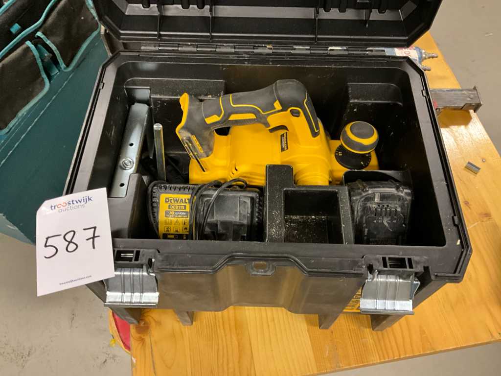 Dewalt deals 580 planer