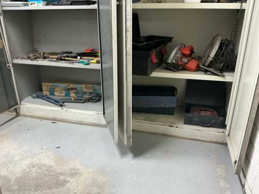 Grote partij diverse kasten en gereedschap (4x)