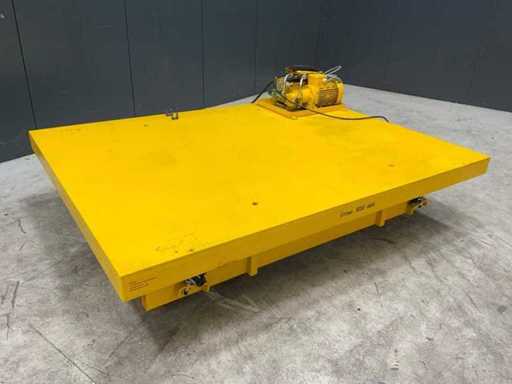 Piattaforma di sollevamento Grundei 2014 225x168cm