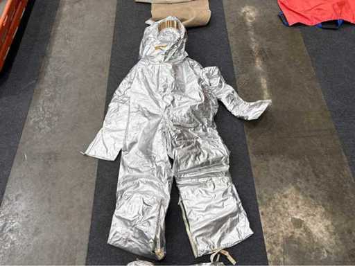 Heat protection suit complete – aluminized, new & unworn