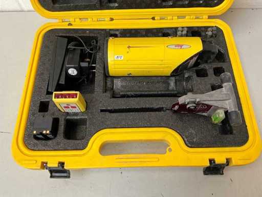 Laser kanałowy Leica Piper 100