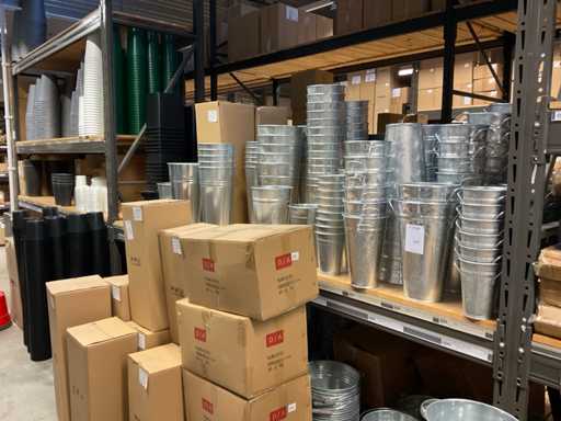 Décoration seaux, vases