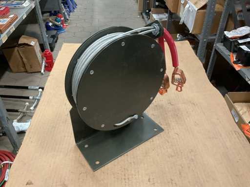 Enrouleur de mise à la terre