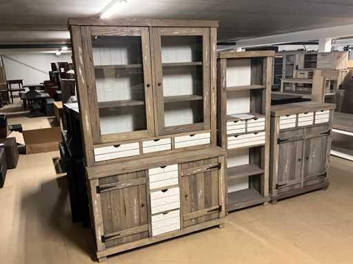 Altes Holz-Sideboard