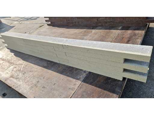 Wall blocks (approx. 672 pieces)