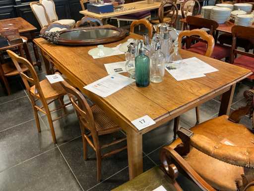 Linkhout antieke raadstafel