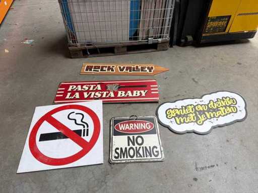 Assiettes en mousse pour fêtes (festival/événement)