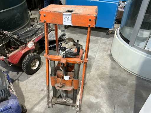 Gölz Brandstofaangedreven Diamantboormachine