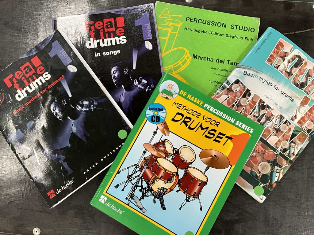 5 diverse partituurboeken voor drums en percussie