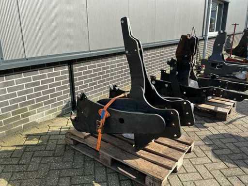 Stoll - Cadre de montage pour chargeuse frontale McCormick