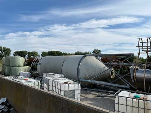 2 Silos in calcestruzzo