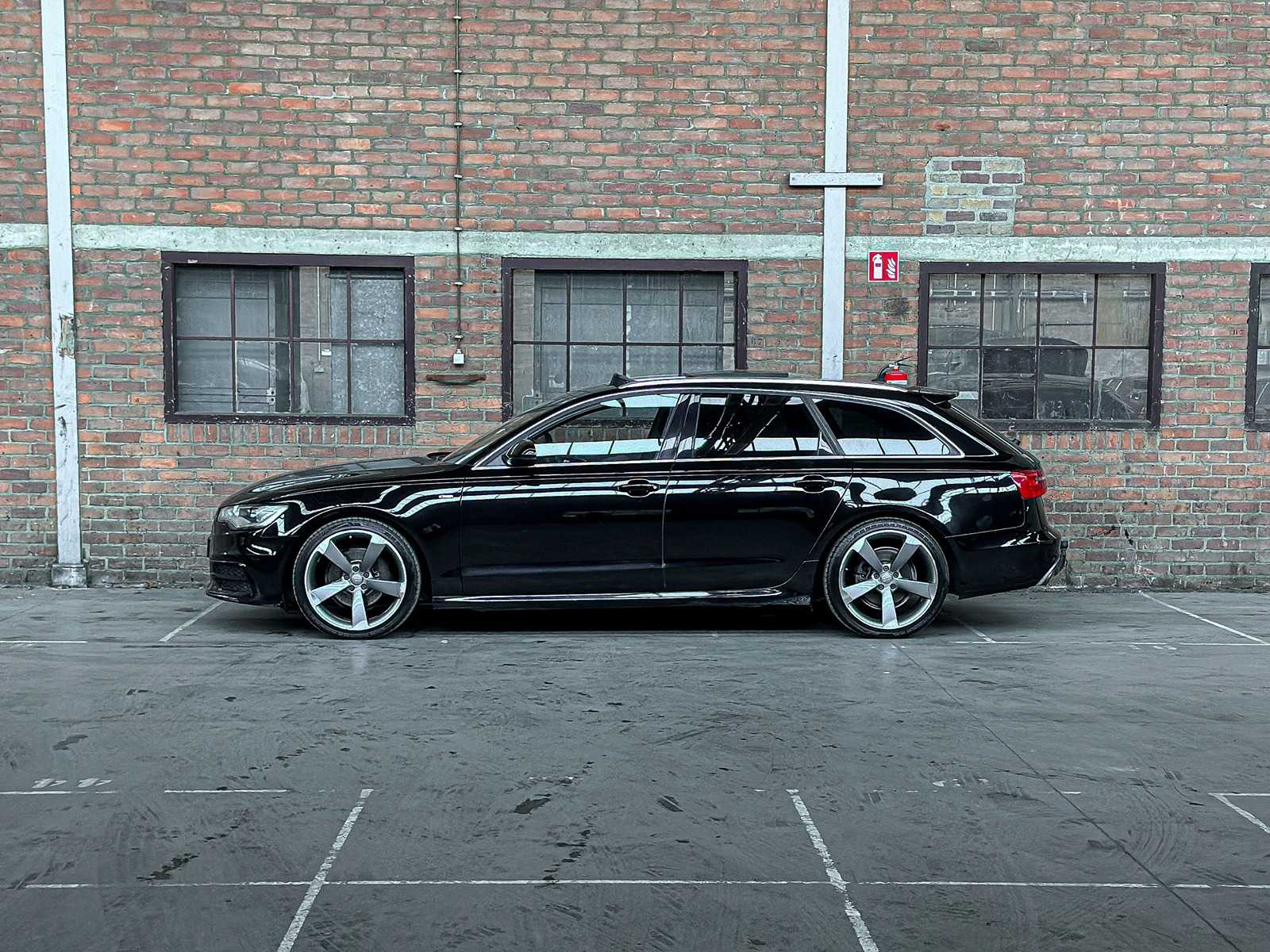 Audi A6 Avant 3.0 TDI V6 Quattro Sport Edition C7 S-Line 204pk 2014, N-433-HK