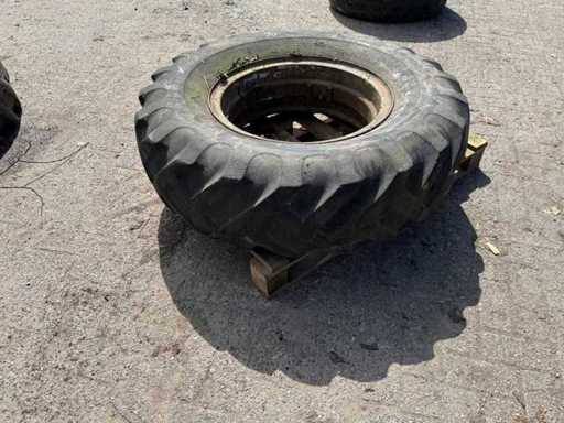 Firestone - Tom 13.00-24