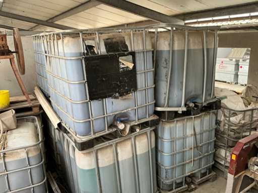 IBC vat met Shampoo voor mens en dier.