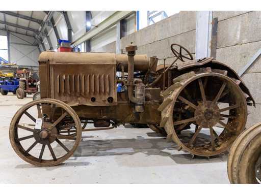 1922 Deering Oldtimer tractor