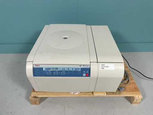 Thermo Scientific - Heraeus Megafuge 16R - Centrifuga - 2010