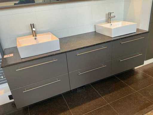 Badkamermeubel + spiegelkast