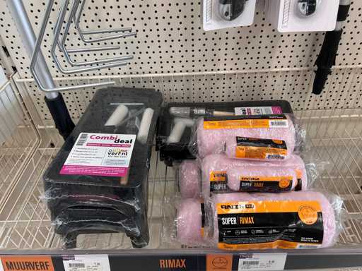 Verschiedene Malmaterialien (55x)