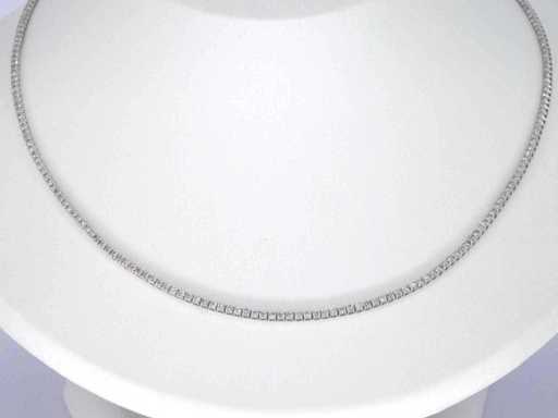 Collier de tennis en or blanc avec des diamants 3,00 carats
