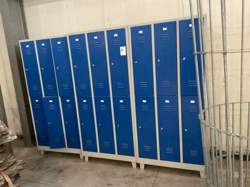 Szafka na szafki Manutan (3x)