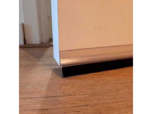 Lotto di spazzole fissa per porte 100cm (8000x)