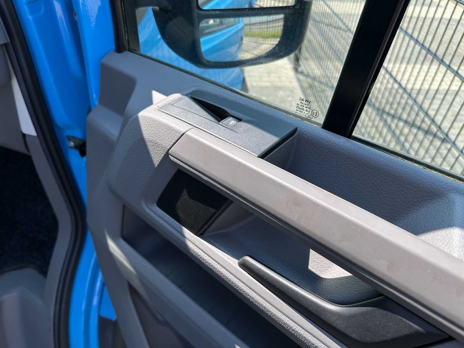 Volkswagen Crafter 35 2.0 TDI L4 Trendline Bakwagen 102pk 2019 (Origineel-NL + 1e eigenaar), VBP-02-S
