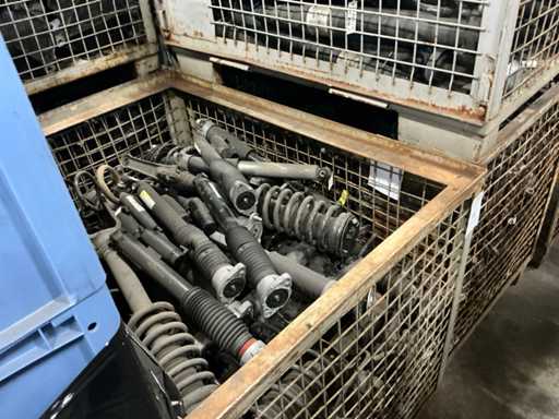 Batch of Mercedes-Benz auto parts