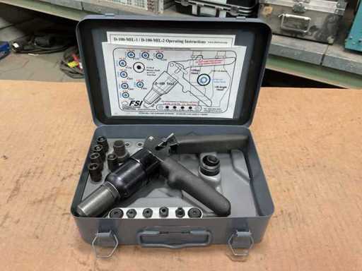 Hand blind riveter kit