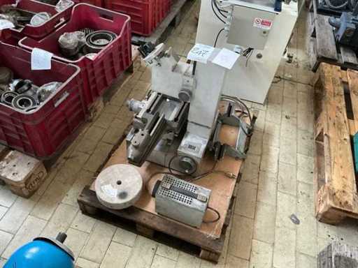 Saldatrice longitudinale automatica