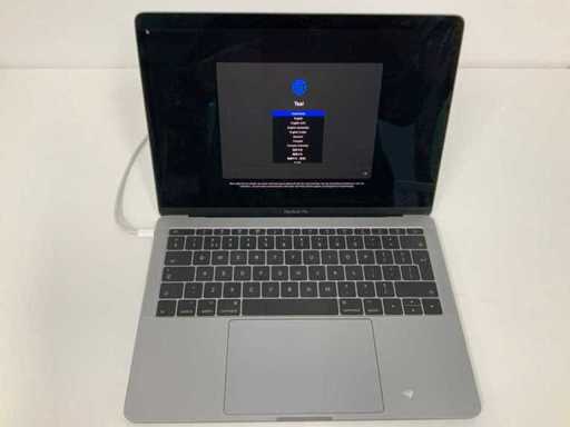 Apple A1708 13-calowy MacBook Pro MPXQ2LL/A Laptop