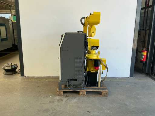 Fanuc - M-6i - Robotic Loader - 1999