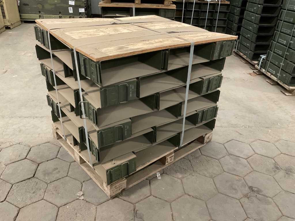 Ammunition boxes (36x)