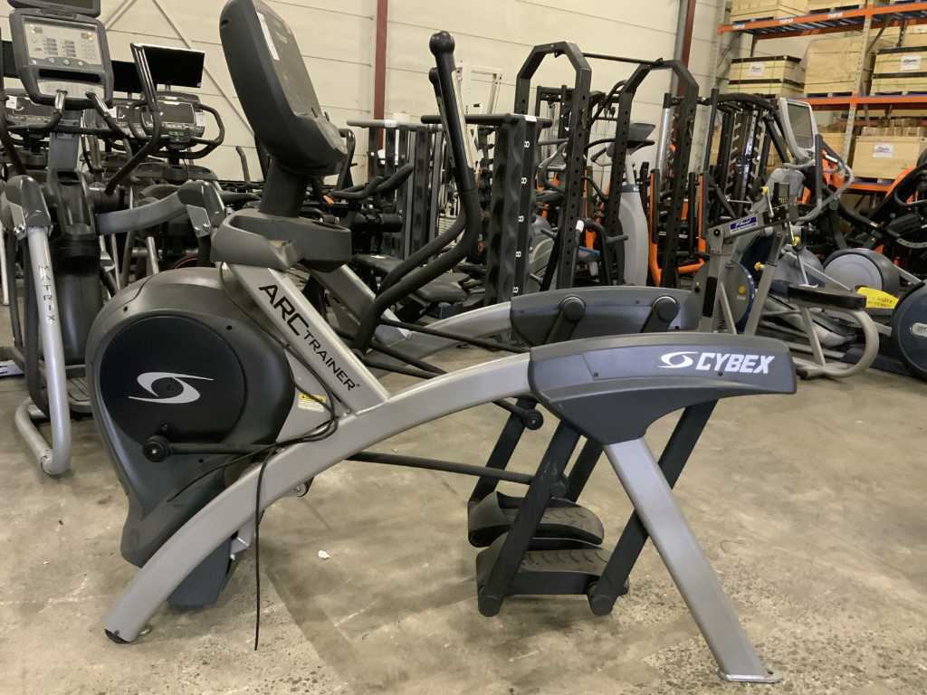 Cybex AMT 750 Bicicleta eliptica cross trainer Crosstrainer