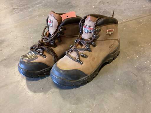 S3 Work Shoes Size 42 Maddog safety