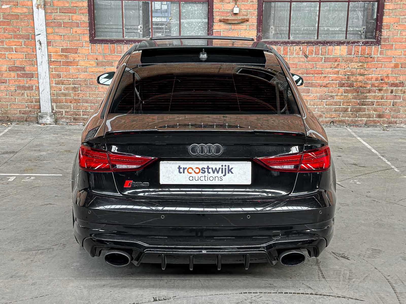 Audi A3 (RS3-LOOK) 1.8 TFSI 250pk 2015, G-248-DP