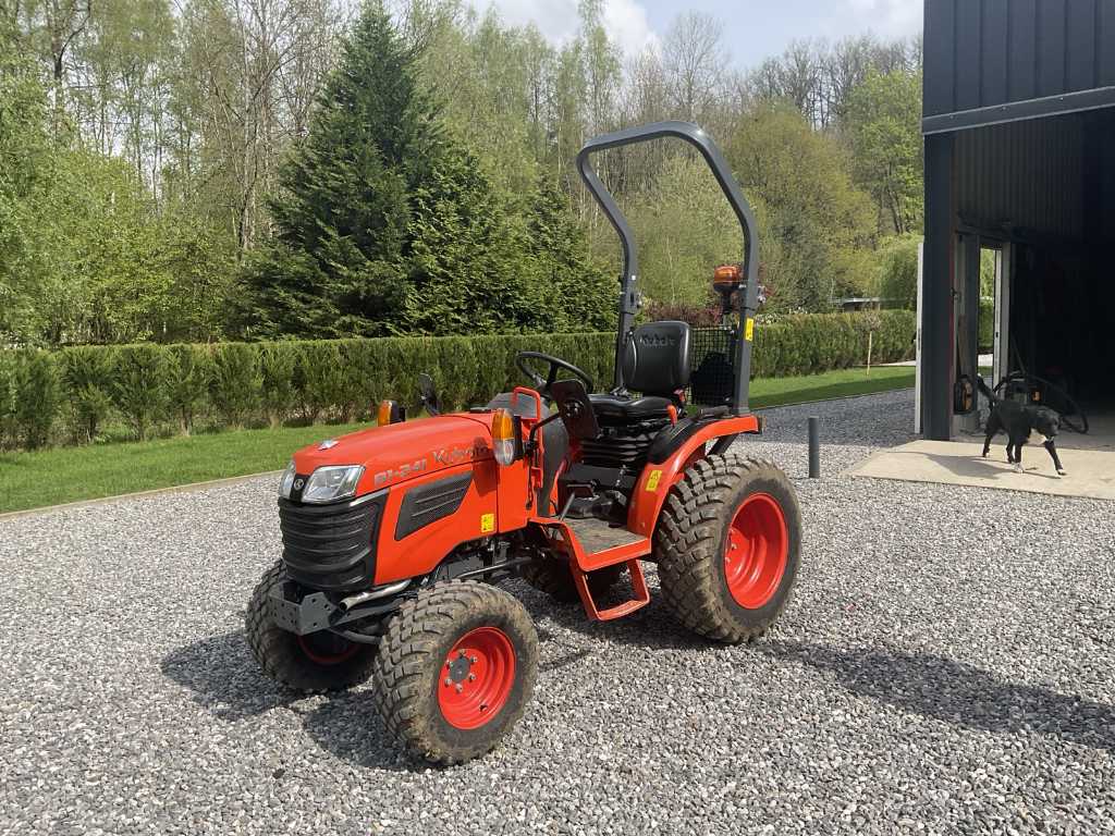 2022 Traktor ogrodowy Kubota B1-241