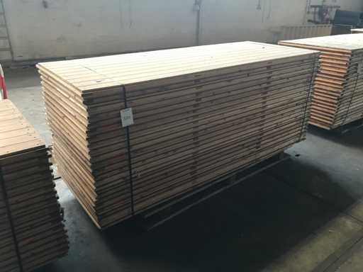 Peretele interior al colibei peretelui etan? (22x)