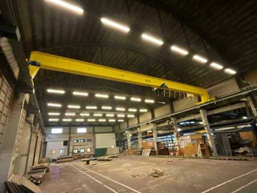 Demag overhead crane