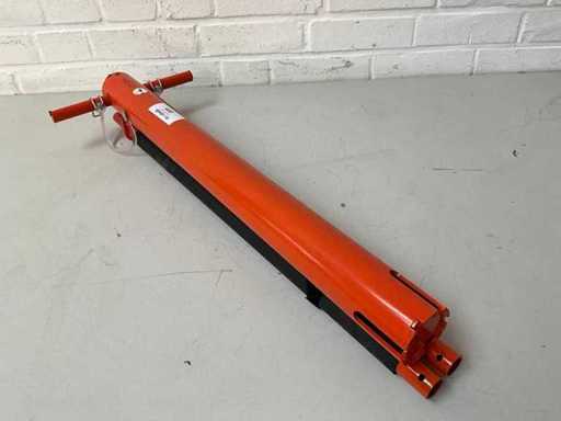 Unité de commande manuelle pour vis de terre