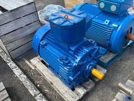 HELMKE - CDEDOR 315S-02-3G - Moteur électrique Asynchrone
