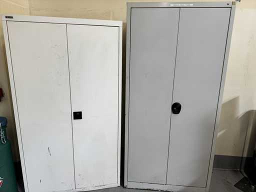   3 armoires d’atelier