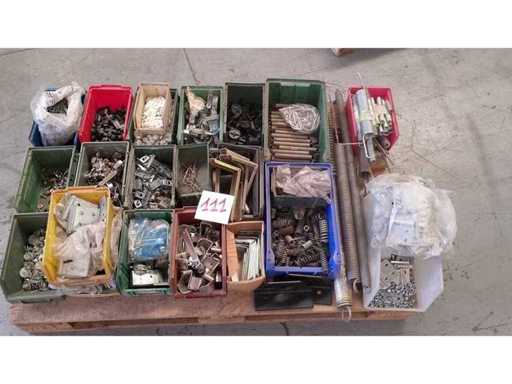 Voorraad kleine metalen onderdelen