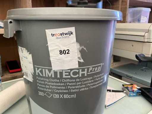 Distribuzione dei panni da pulizia con contenuto 300